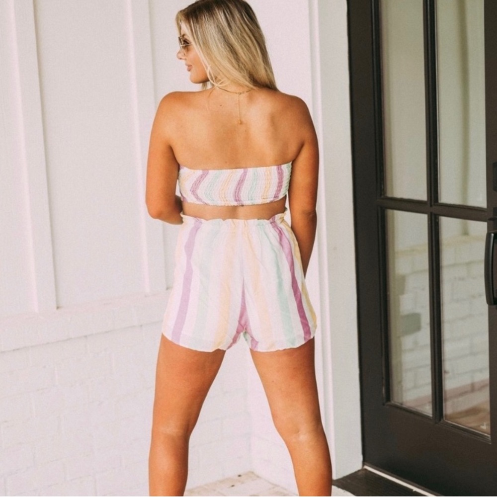 Le Lis Striped Drawstring Shorts - image 6